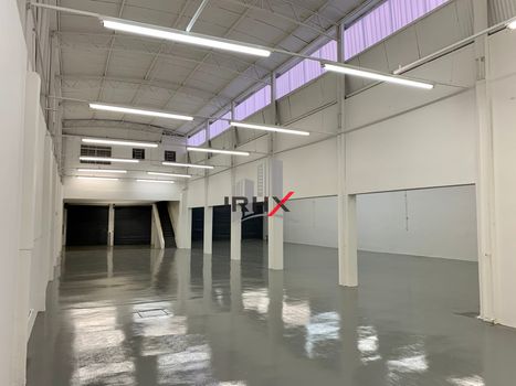 Foto 1 do(a) Galpão / Depósito / Armazém / Pavilhão false para alugar em Bom Retiro, São Paulo
