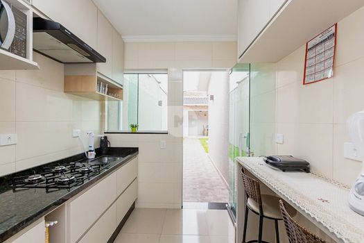 Foto 1 do(a) Casa de 3 quartos à venda em Porto das Laranjeiras, Araucária