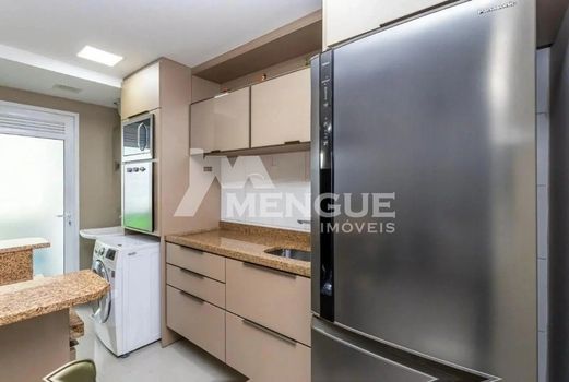 Foto 2 do(a) Apartamento de 2 quartos à venda em Jardim Carvalho, Porto Alegre