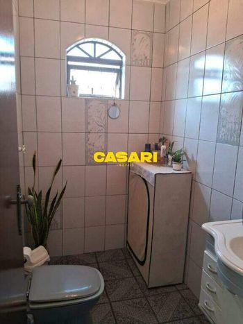 Foto 16 do(a) Casa de 4 quartos à venda em Jardim Las Vegas, Santo André