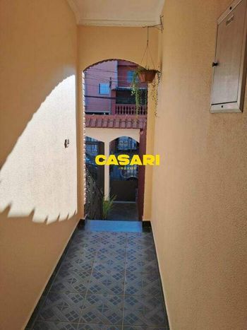 Foto 4 do(a) Casa de 4 quartos à venda em Jardim Las Vegas, Santo André