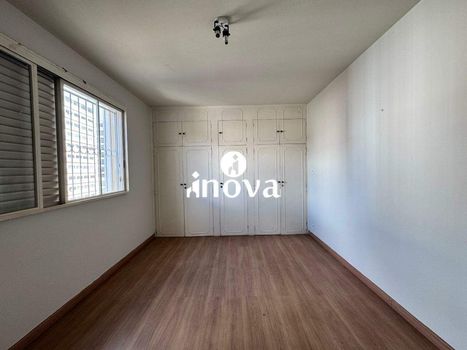 Foto 12 do(a) Apartamento de 4 quartos à venda em Centro, Uberaba