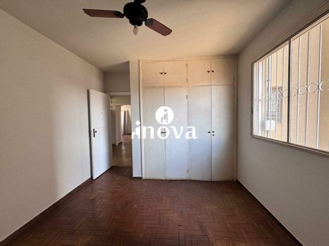 Foto 9 do(a) Apartamento de 4 quartos à venda em Centro, Uberaba
