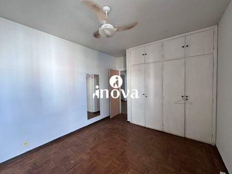 Foto 7 do(a) Apartamento de 4 quartos à venda em Centro, Uberaba