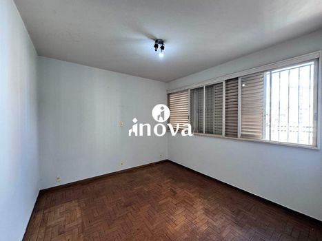 Foto 15 do(a) Apartamento de 4 quartos à venda em Centro, Uberaba