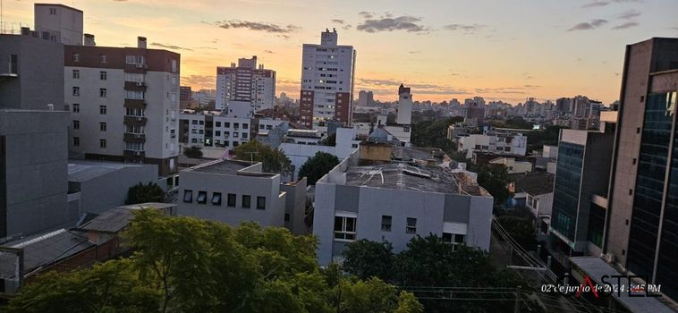 Foto 14 do(a) Apartamento de 3 quartos à venda em Santana, Porto Alegre
