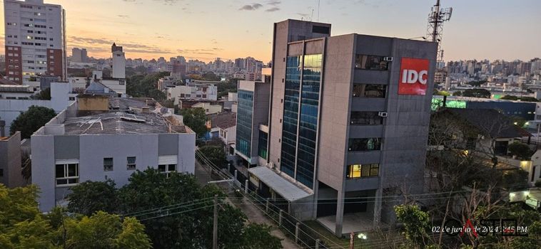 Foto 15 do(a) Apartamento de 3 quartos à venda em Santana, Porto Alegre