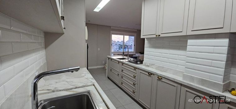 Foto 4 do(a) Apartamento de 3 quartos à venda em Santana, Porto Alegre