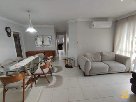 Foto 3 do(a) Apartamento de 4 quartos à venda em Balneário, Florianópolis