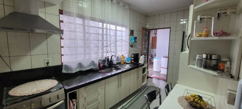 Foto 17 do(a) Casa de 3 quartos à venda em Vila Carolina, Bauru
