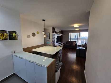 Foto 3 do(a) Apartamento de 3 quartos à venda em Vila Campestre, São Paulo