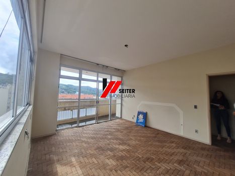 Foto 2 do(a) Sala / Conjunto Comercial de 4 quartos à venda em Centro, Florianópolis