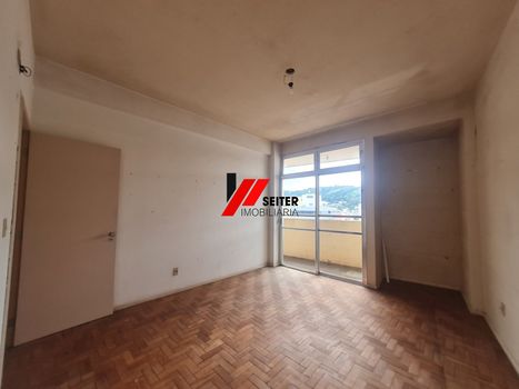 Foto 4 do(a) Sala / Conjunto Comercial de 4 quartos à venda em Centro, Florianópolis