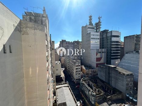 Foto 11 do(a) Apartamento de 2 quartos à venda em Centro Histórico, Porto Alegre