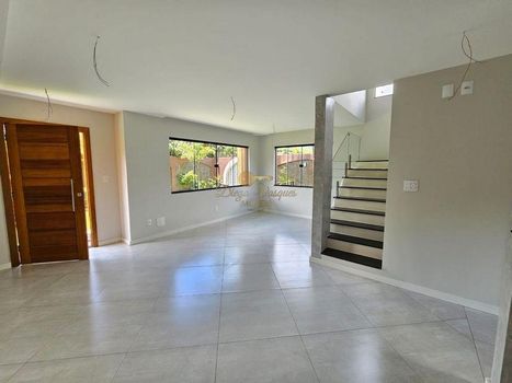 Foto 7 do(a) Casa em Condomínio de 3 quartos à venda em Nossa Senhora de Fátima, Teresópolis