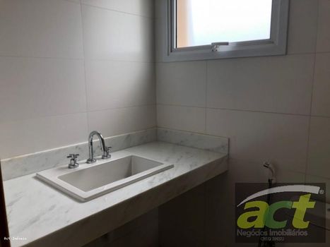 Foto 16 do(a) Apartamento de 4 quartos à venda em Centro, Araçatuba