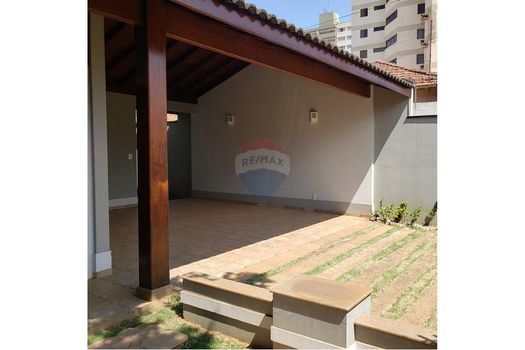 Foto 4 do(a) Casa de 4 quartos à venda em Centro, Araras