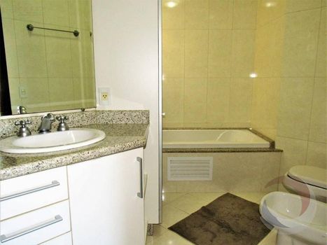 Foto 12 do(a) Cobertura de 3 quartos à venda em Lagoa da Conceição, Florianópolis