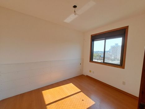 Foto 22 do(a) Apartamento de 2 quartos à venda em Cristal, Porto Alegre