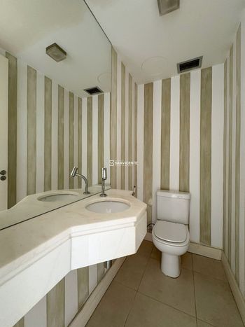 Foto 6 do(a) Apartamento de 3 quartos para alugar em Três Figueiras, Porto Alegre