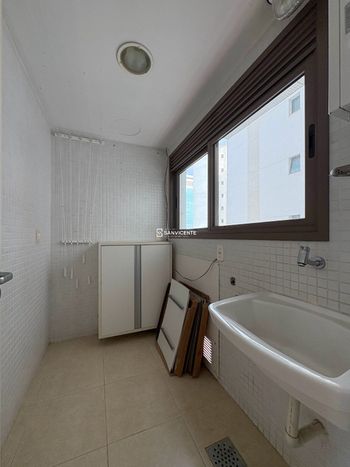 Foto 22 do(a) Apartamento de 3 quartos para alugar em Três Figueiras, Porto Alegre