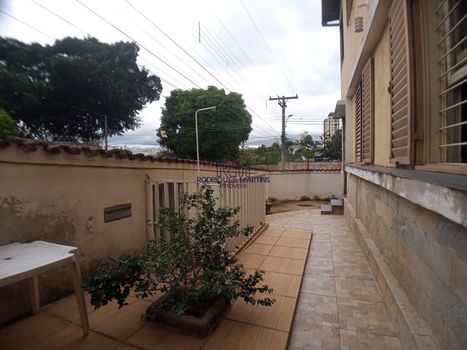 Foto 17 do(a) Casa de 5 quartos à venda em Padre Eustáquio, Belo Horizonte
