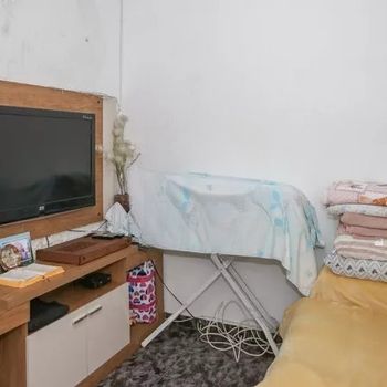 Foto 2 do(a) Casa de 2 quartos à venda em Luz, São Paulo