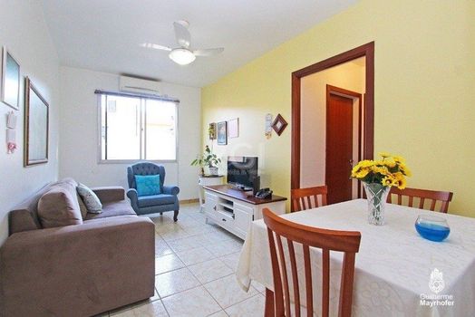 Foto 2 do(a) Flat de 2 quartos à venda em Tristeza, Porto Alegre