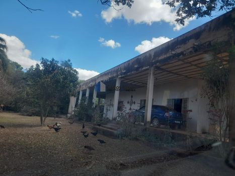 Foto 8 do(a) Fazenda / Sítio / Chácara de 4 quartos à venda em Quintas Itapuã, Cidade Ocidental