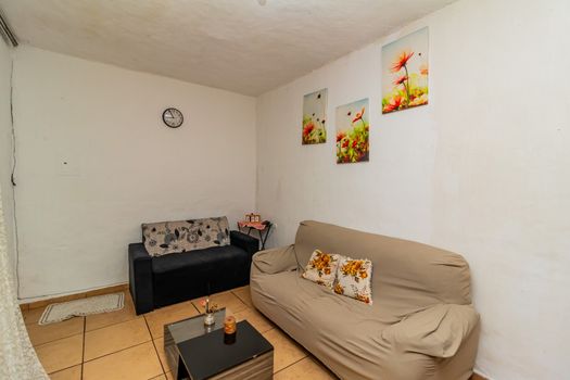 Foto 4 do(a) Casa de 6 quartos à venda em Jardim Romano, São Paulo