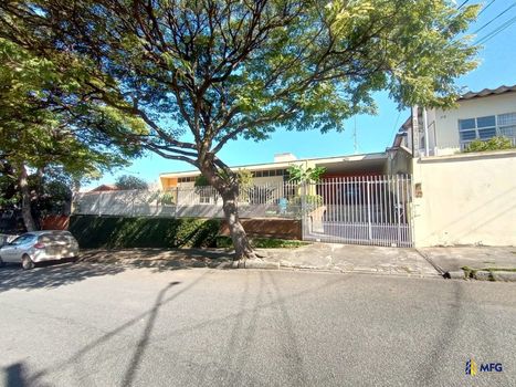 Foto 3 do(a) Casa de 5 quartos à venda em Vila Trujillo, Sorocaba