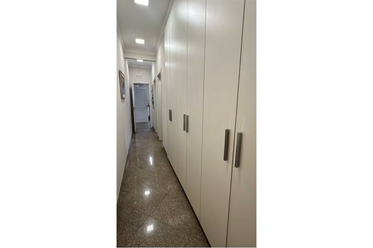 Foto 2 do(a) Apartamento de 4 quartos à venda em Moema, São Paulo