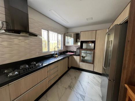 Foto 11 do(a) Casa em Condomínio false à venda em Parque da Figueira, Campinas