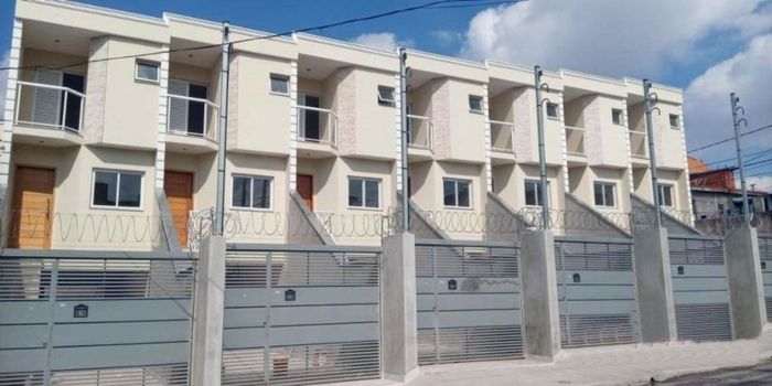 Foto 1 do(a) Casa de 3 quartos à venda em Vila Danubio Azul, São Paulo
