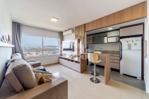 Foto 1 do(a) Apartamento de 3 quartos à venda em Navegantes, Porto Alegre