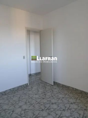 Foto 4 do(a) Apartamento de 2 quartos à venda em Jardim Henriqueta, Taboão da Serra