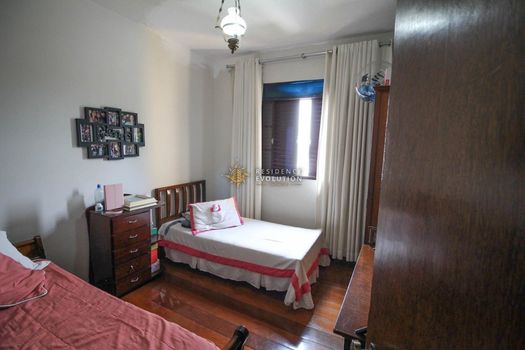 Foto 20 do(a) Casa de 5 quartos à venda em Vila Cloris, Belo Horizonte