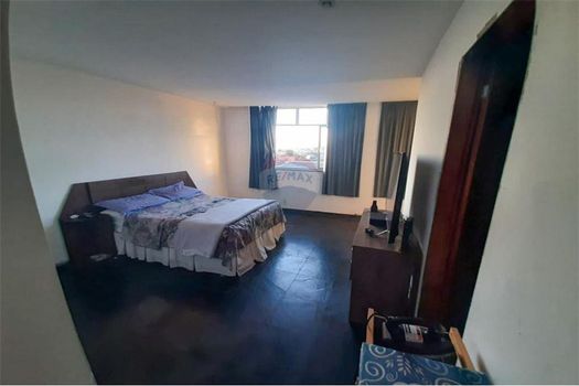 Foto 3 do(a) Casa de 5 quartos à venda em Bancários, Rio de Janeiro