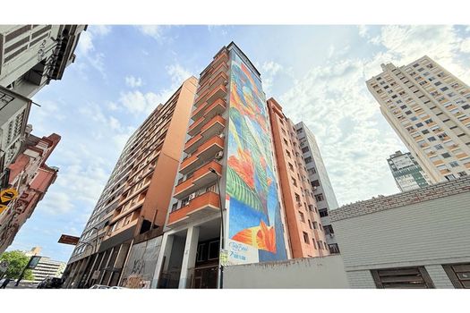 Foto 1 do(a) Apartamento de 1 quartos à venda em Centro Histórico, Porto Alegre