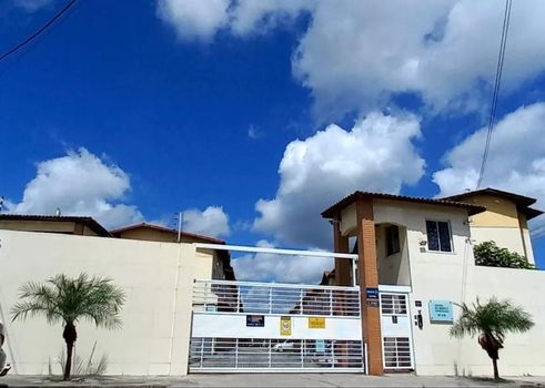 Foto 3 do(a) Casa de 2 quartos à venda em Siqueira, Fortaleza