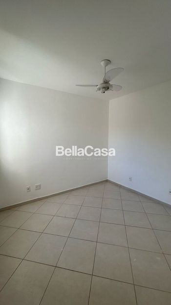 Foto 9 do(a) Apartamento de 2 quartos à venda em Kubitschek, Guarapari
