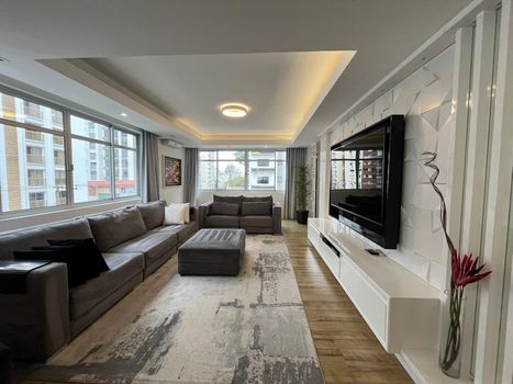 Foto 4 do(a) Apartamento de 3 quartos à venda em Centro, Florianópolis