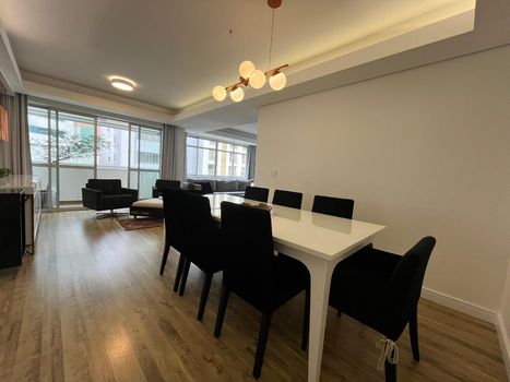 Foto 6 do(a) Apartamento de 3 quartos à venda em Centro, Florianópolis