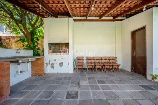 Foto 7 do(a) Casa de 3 quartos à venda em Teresópolis, Porto Alegre