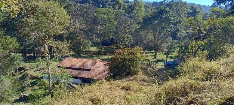 Foto 32 do(a) Fazenda / Sítio / Chácara de 3 quartos à venda em null, Cunha