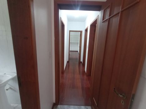 Foto 5 do(a) Casa de 4 quartos para alugar em Jardim América, São Leopoldo