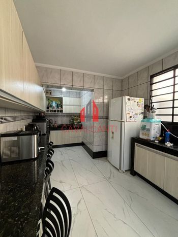 Foto 4 do(a) Casa de 3 quartos à venda em Campos Elíseos, Varginha