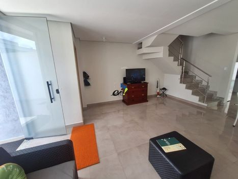 Foto 4 do(a) Kitnet / JK / Studio de 3 quartos à venda em Santa Rosa, Belo Horizonte