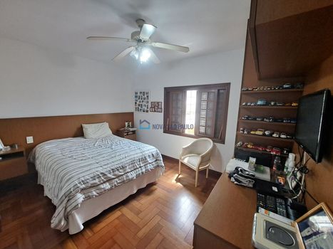 Foto 13 do(a) Casa de 4 quartos à venda em Cidade Vargas, São Paulo