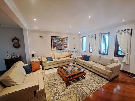 Foto 3 do(a) Casa de 4 quartos à venda em Cidade Vargas, São Paulo